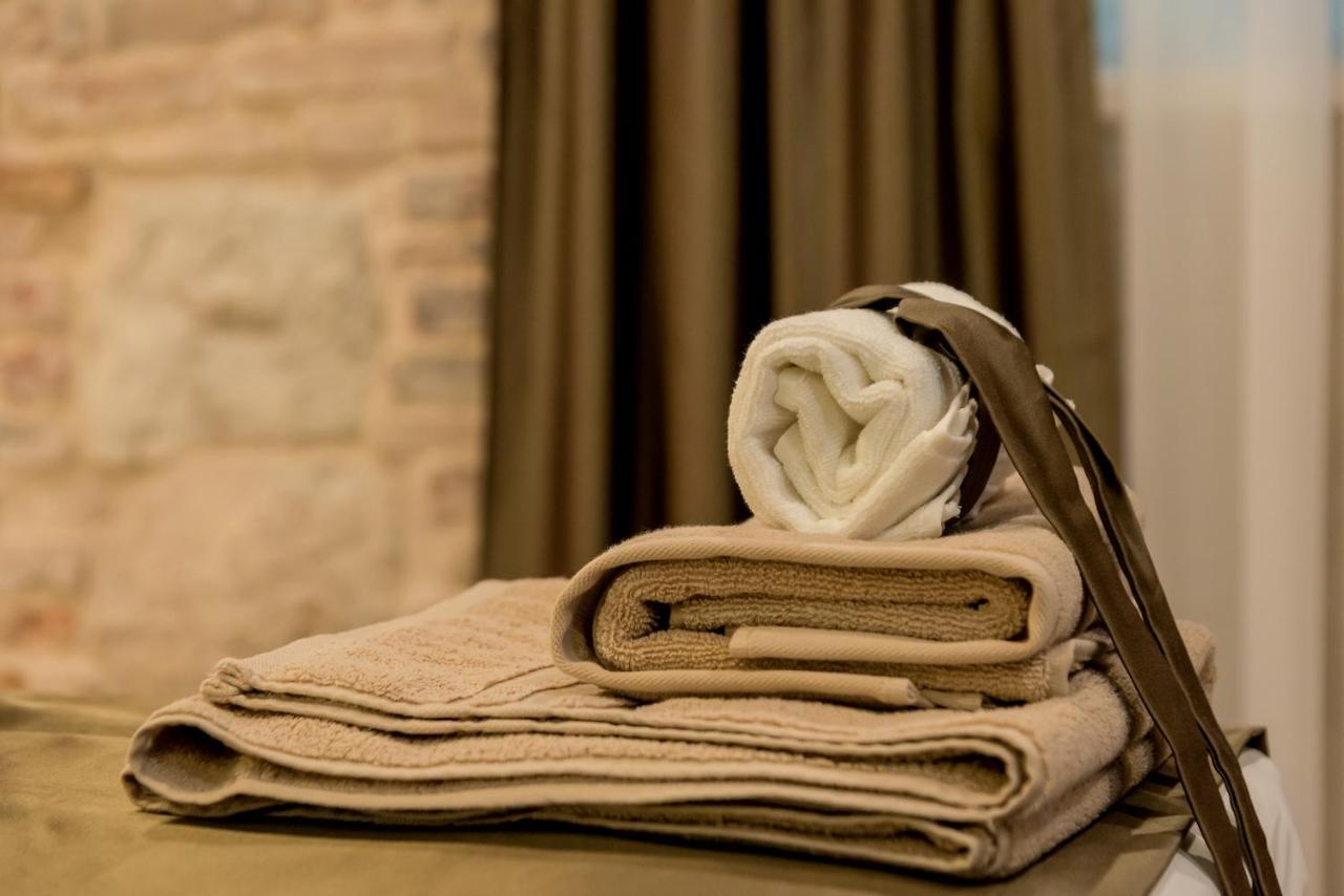 Annie'S Stone Studio & Room Split Luaran gambar