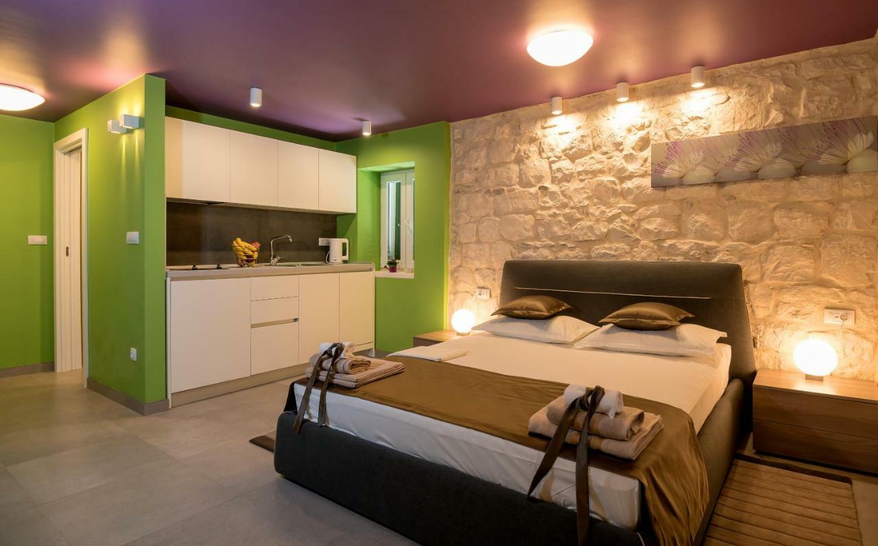 Annie'S Stone Studio & Room Split Luaran gambar